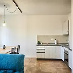 Mira Assisi *